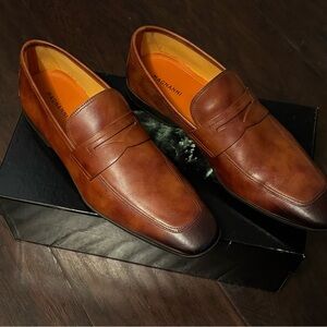 Magnanni Men’s Loafers Size US 10 ER 43. Color: Cognac Orange